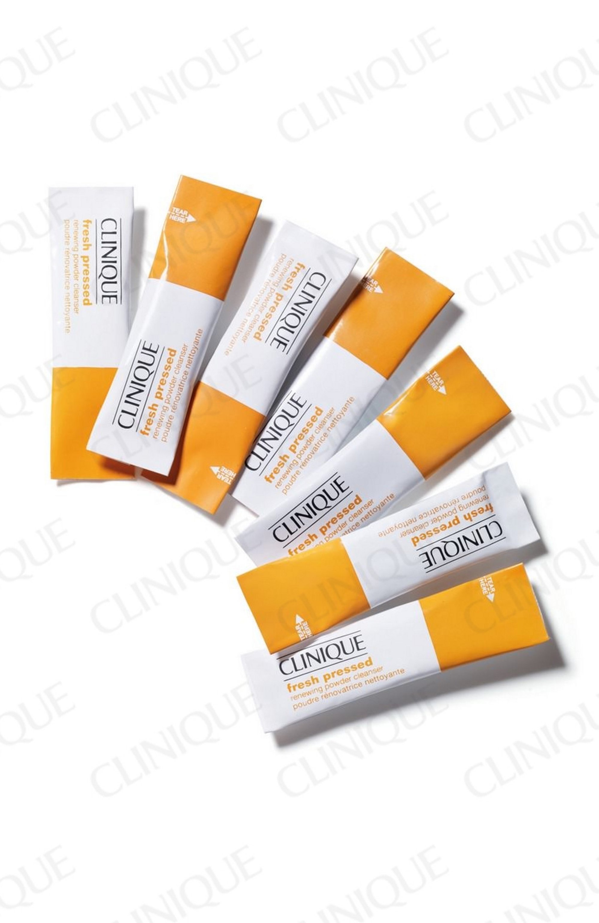 Обновляющее очищающее средство с содержанием чистого витамина с CLINIQUE, арт. ZWGP-01, фото 6