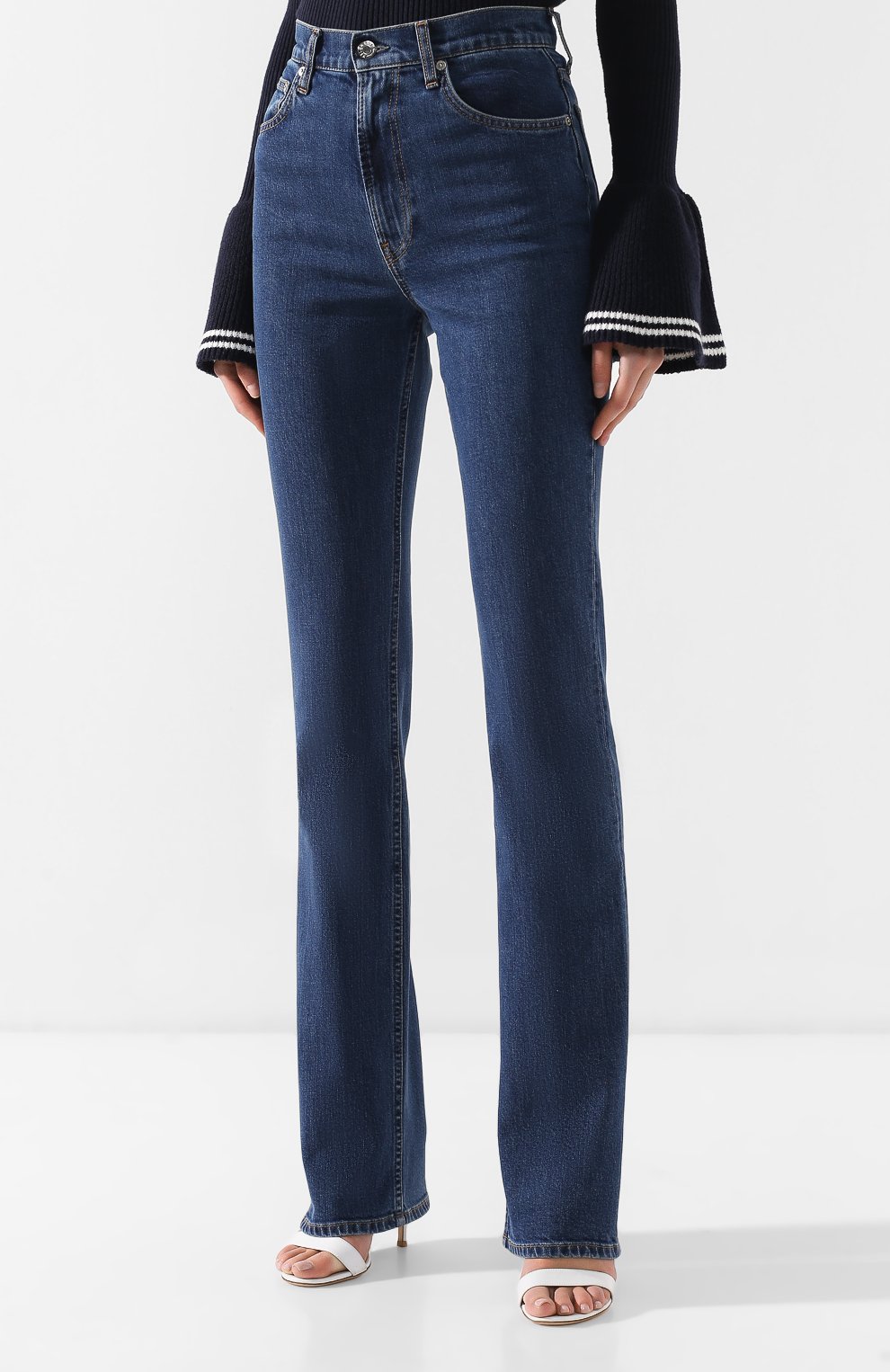 Расклешенные джинсы HELMUT LANG синего цвета по цене 21850 руб., арт. I09DW208, фото 3 Расклешенные джинсы HELMUT LANG, арт. I09DW208, фото 3