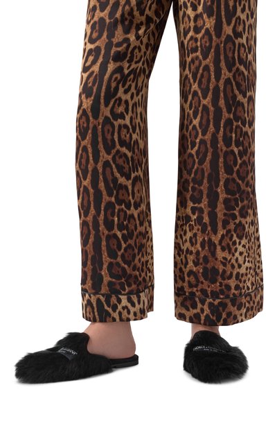 Сабо из овчины DOLCE & GABBANA черного цвета по цене 120500 руб., арт. CI0224/A9Y93, фото 2 Сабо из овчины DOLCE & GABBANA, арт. CI0224/A9Y93, фото 2