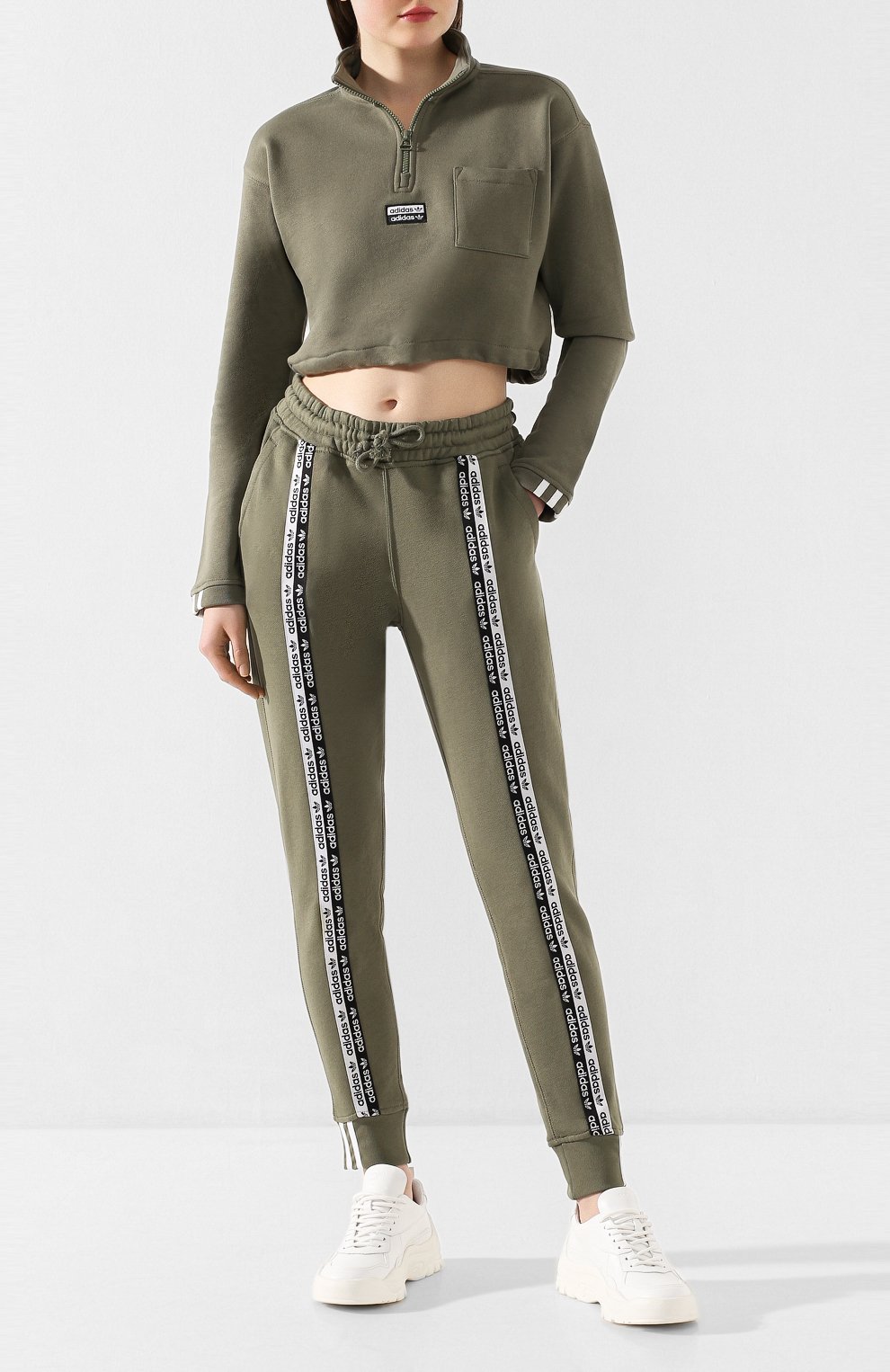 Хлопковый анорак ADIDAS ORIGINALS хаки цвета по цене 4340 руб., арт. FM2504, фото 2 Хлопковый анорак ADIDAS ORIGINALS, арт. FM2504, фото 2