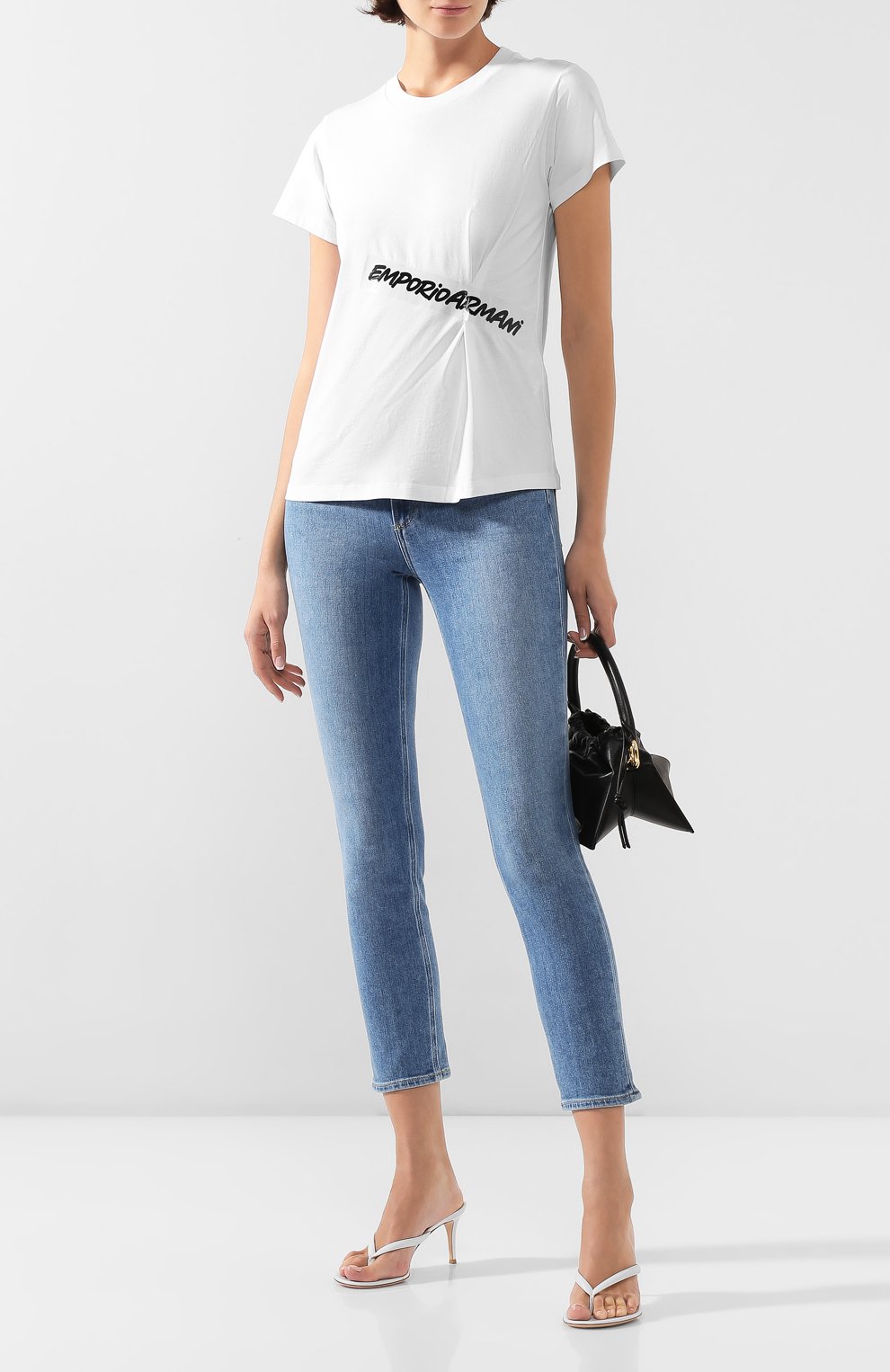 Хлопковая футболка EMPORIO ARMANI белого цвета по цене 14450 руб., арт. 3H2T7L/2J53Z, фото 2 Хлопковая футболка EMPORIO ARMANI, арт. 3H2T7L/2J53Z, фото 2