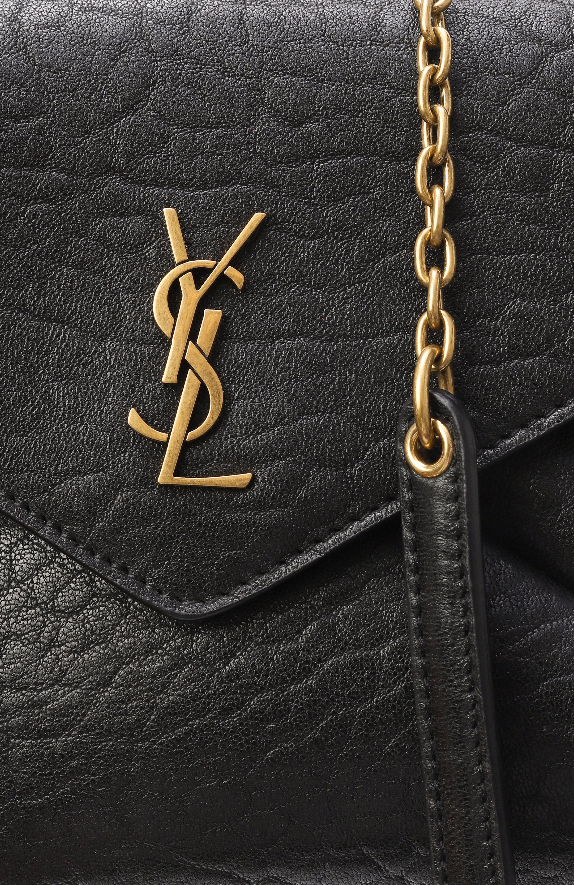 Сумка cassandre small SAINT LAURENT черного цвета по цене 169500 руб., арт. 855569/AACYT, фото 6 Сумка cassandre small SAINT LAURENT, арт. 855569/AACYT, фото 6