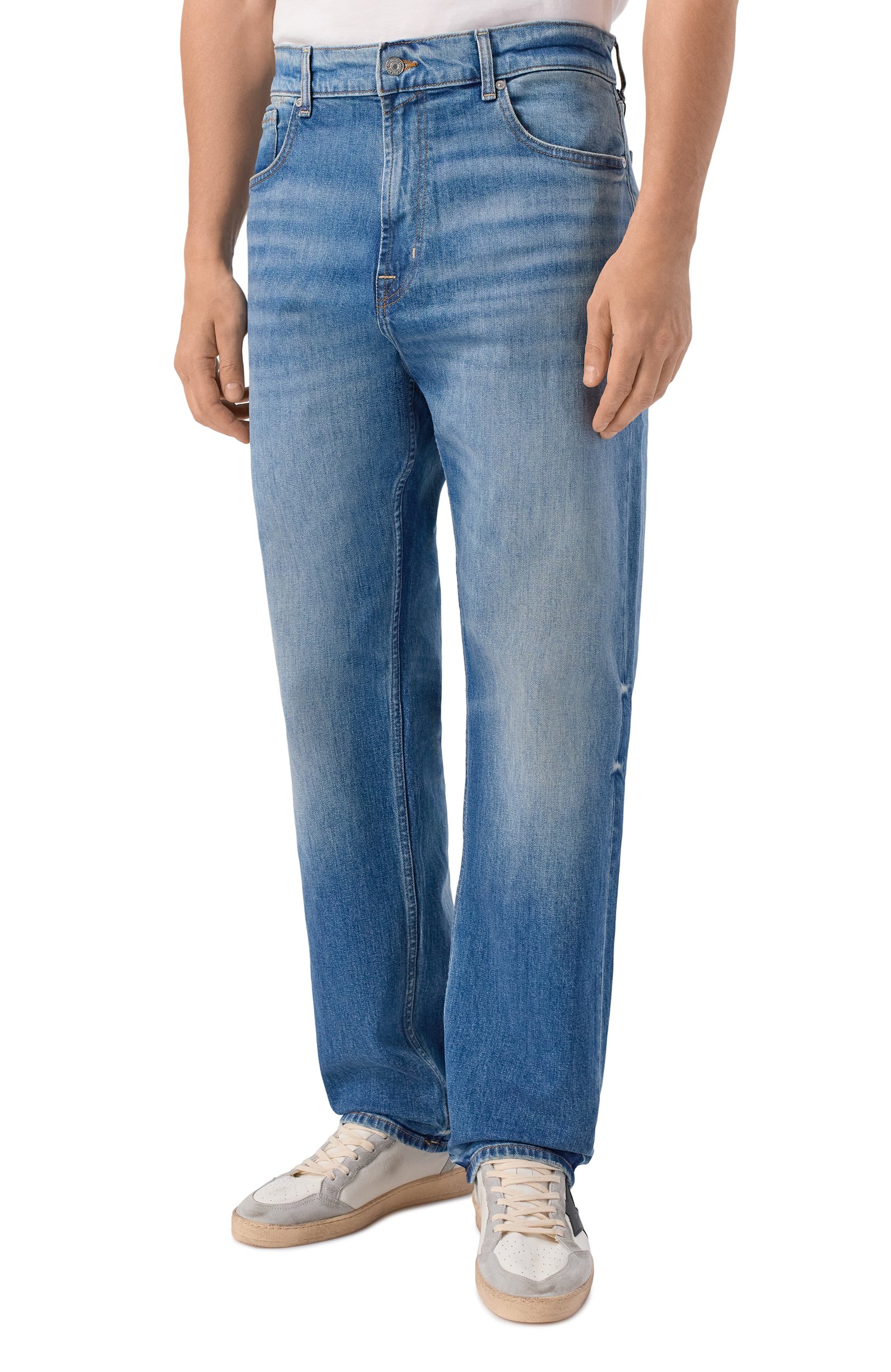Джинсы straight 7 FOR ALL MANKIND голубого цвета по цене 31900 руб., арт. 7TD80K85-3NC, фото 3 Джинсы straight 7 FOR ALL MANKIND, арт. 7TD80K85-3NC, фото 3
