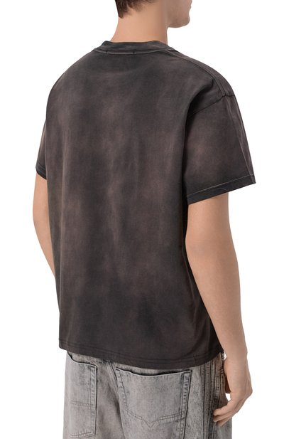 Хлопковая футболка KSUBI темно-серого цвета по цене 18600 руб., арт. MSP26TE022, фото 4 Хлопковая футболка KSUBI, арт. MSP26TE022, фото 4