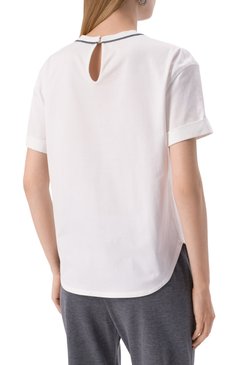 Женский хлопковый топ BRUNELLO CUCINELLI белого цвета, арт. M0T81FP330 | Фото 4 (Рукава: Короткие; Длина (для топов): Стандартные; Материал сплава: Проставлено; Драгоценные камни: Проставлено; Стили: Кэжуэл; Материал внешний: Хлопок)