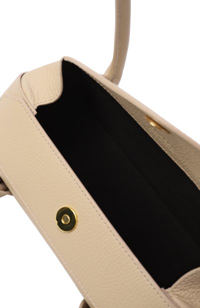 Сумка oyster mini YUZEFI кремового цвета по цене 59950 руб., арт. 0YSTER SH0ULDER BAG MINI/PEBBLE GRAIN LEATHER, фото 5 Сумка oyster mini YUZEFI, арт. 0YSTER SH0ULDER BAG MINI/PEBBLE GRAIN LEATHER, фото 5