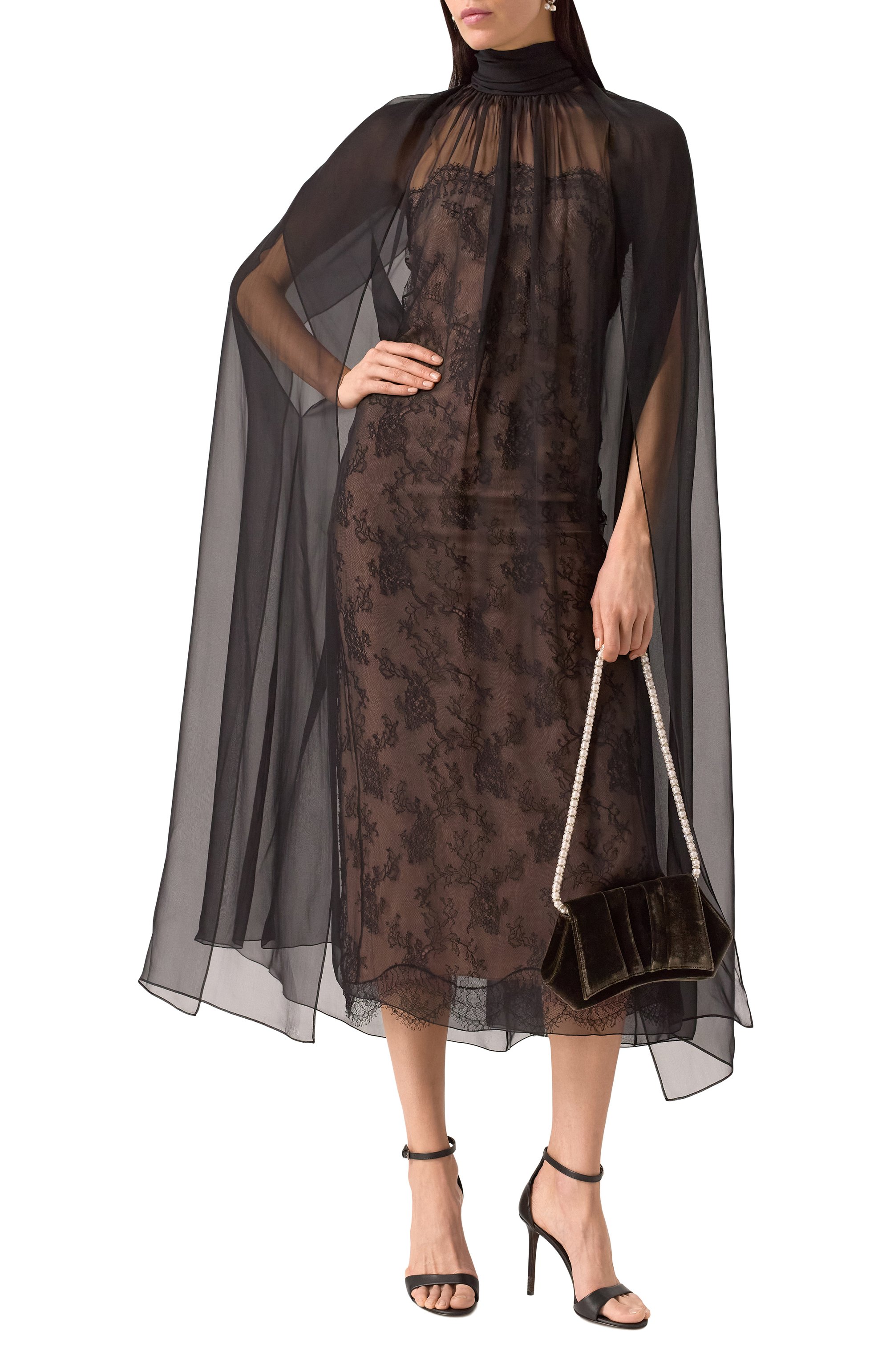 Кожаные босоножки BRUNELLO CUCINELLI черного цвета по цене 164500 руб., арт. MZSKC2829, фото 2 Кожаные босоножки BRUNELLO CUCINELLI, арт. MZSKC2829, фото 2