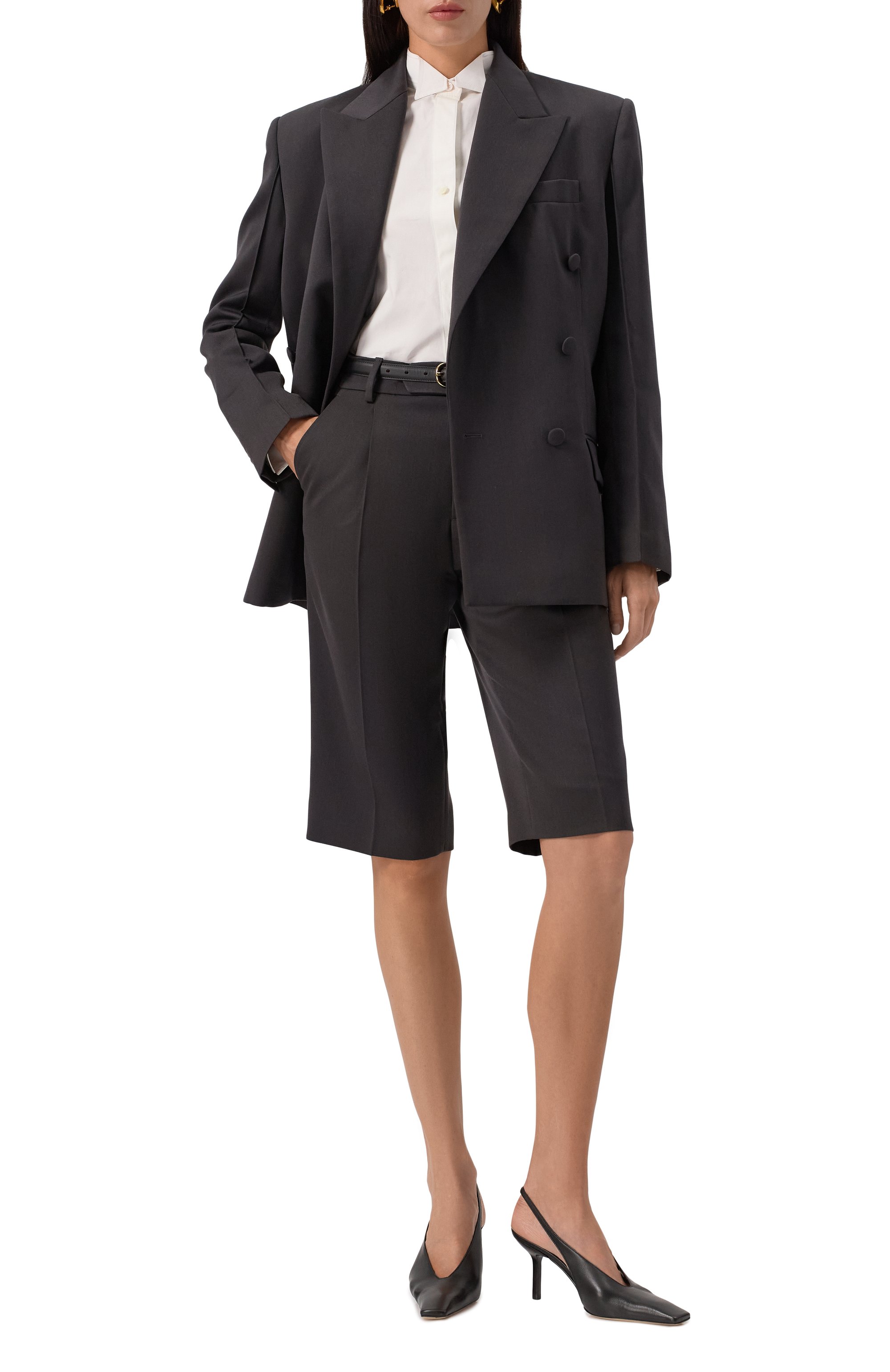 Шерстяные шорты GOOROO темно-серого цвета по цене 54400 руб., арт. USR003-3000-902-SS25, фото 2 Шерстяные шорты GOOROO, арт. USR003-3000-902-SS25, фото 2