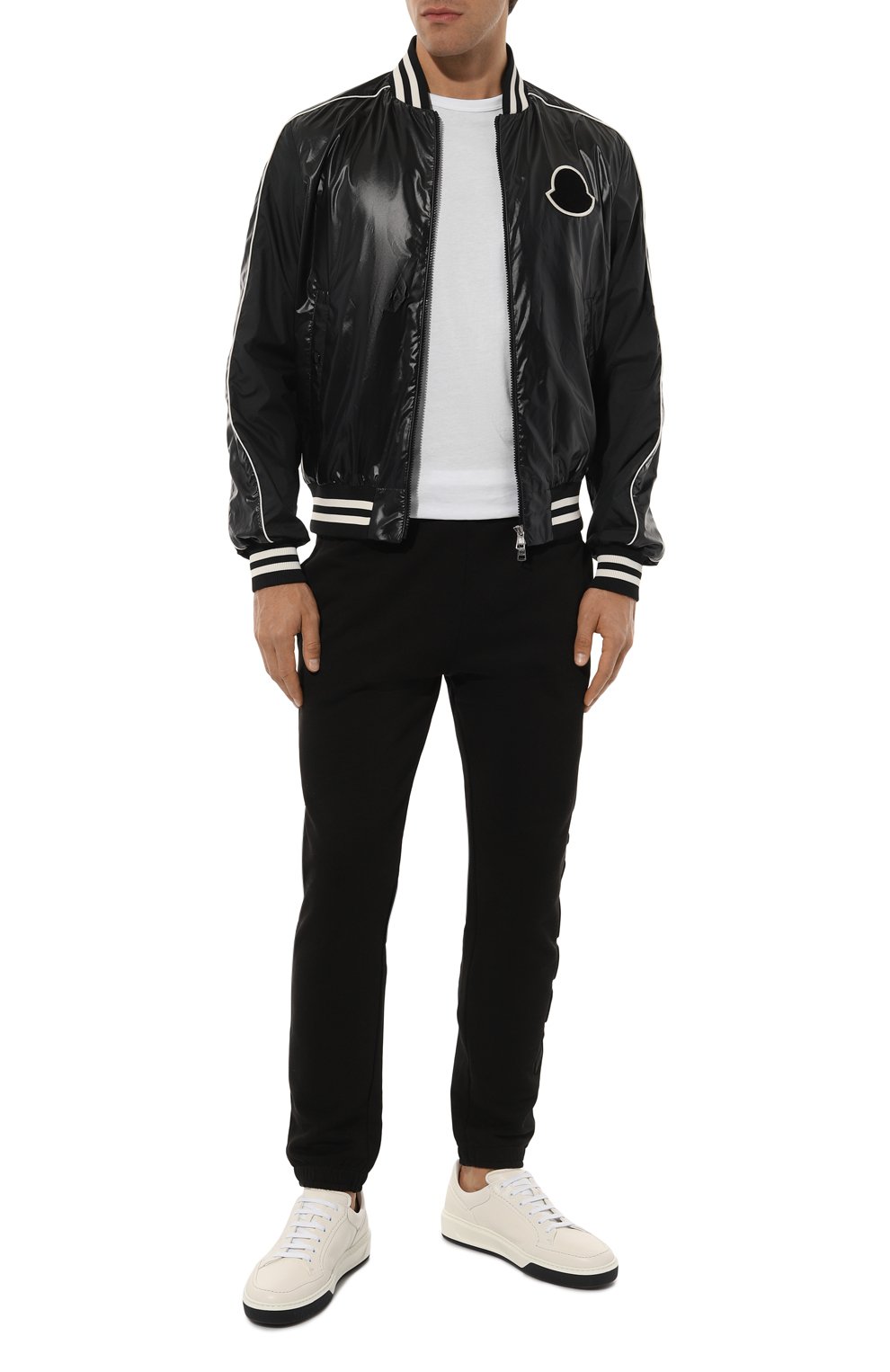 Бомбер dayu MONCLER черного цвета по цене 89950 руб., арт. 1A001-37-5960D, фото 2 Бомбер dayu MONCLER, арт. 1A001-37-5960D, фото 2