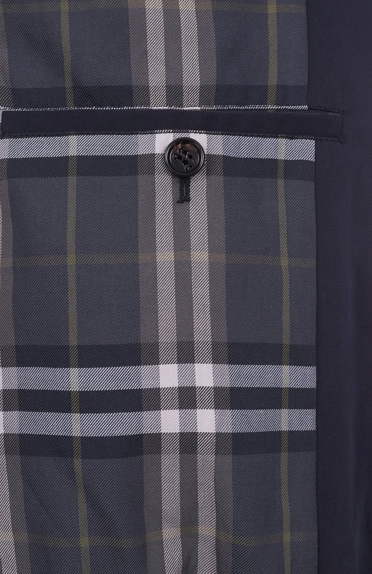 Мужской хлопковый бомбер BURBERRY темно-синего цвета, арт. 8103059 | Фото 7 (Рукава: Длинные; Материал внешний: Хлопок; Материал подклада: Хлопок; Длина (верхняя одежда): Короткие; Кросс-КТ: Легкие, бомбер; Принт: Без принта; Стили: Кэжуэл; Детали: Без декора; Автоматизация ТО: Проставлено; Автоматизация состава: Проставлено)