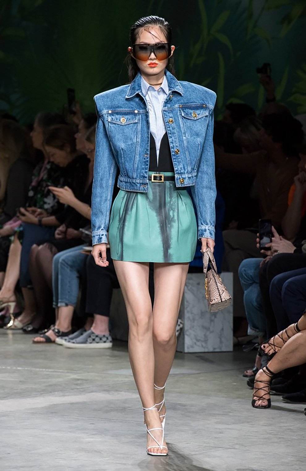 Топ-бюстье VERSACE черного цвета по цене 134500 руб., арт. A86281/A234369, фото 6 Топ-бюстье VERSACE, арт. A86281/A234369, фото 6