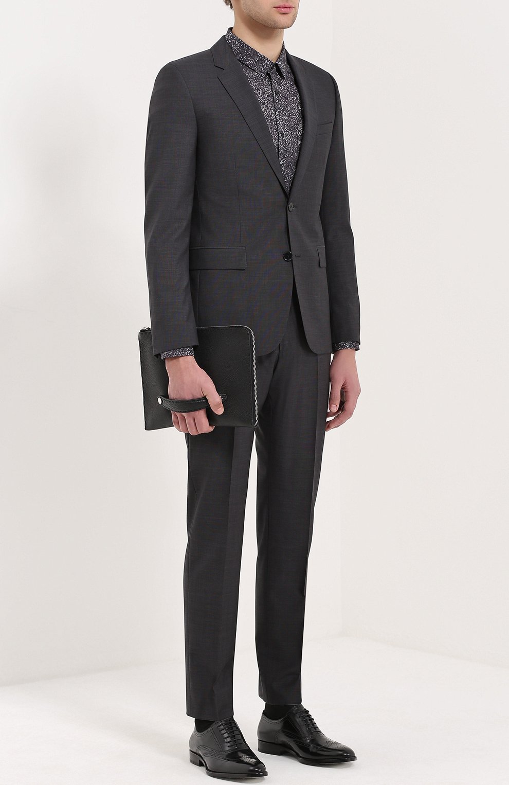 Кожаная папка для документов на молнии FENDI черного цвета по цене 74200 руб., арт. 7M0225/NDU, фото 2 Кожаная папка для документов на молнии FENDI, арт. 7M0225/NDU, фото 2