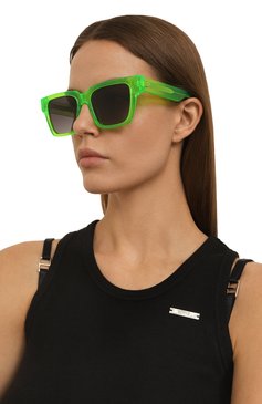 Женские солнцезащитные очки G.O.D. EYEWEAR зеленого цвета, арт. THIRTY FIVE II LIME/GREY PURPLE | Фото 2 (Тип очков: С/з; Нос: Не проставлено; Региональные ограничения белый список (Axapta Mercury): Не проставлено; Материал: Пластик; Оптика Гендер: оптика-женское; Очки форма: Квадратные)