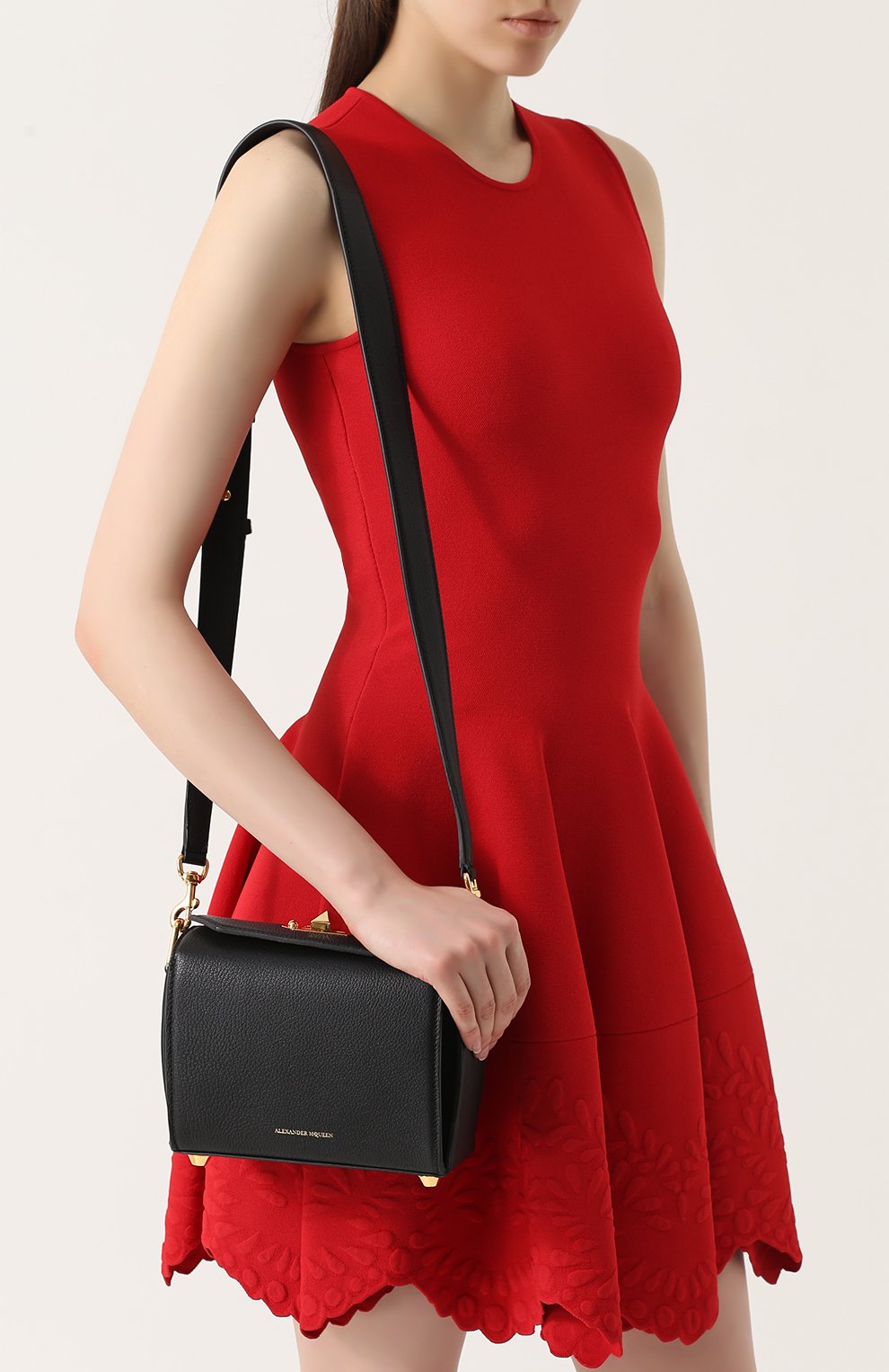 Сумка box 19 ALEXANDER MCQUEEN черного цвета по цене 199500 руб., арт. 479766/DZP0M, фото 5 Сумка box 19 ALEXANDER MCQUEEN, арт. 479766/DZP0M, фото 5