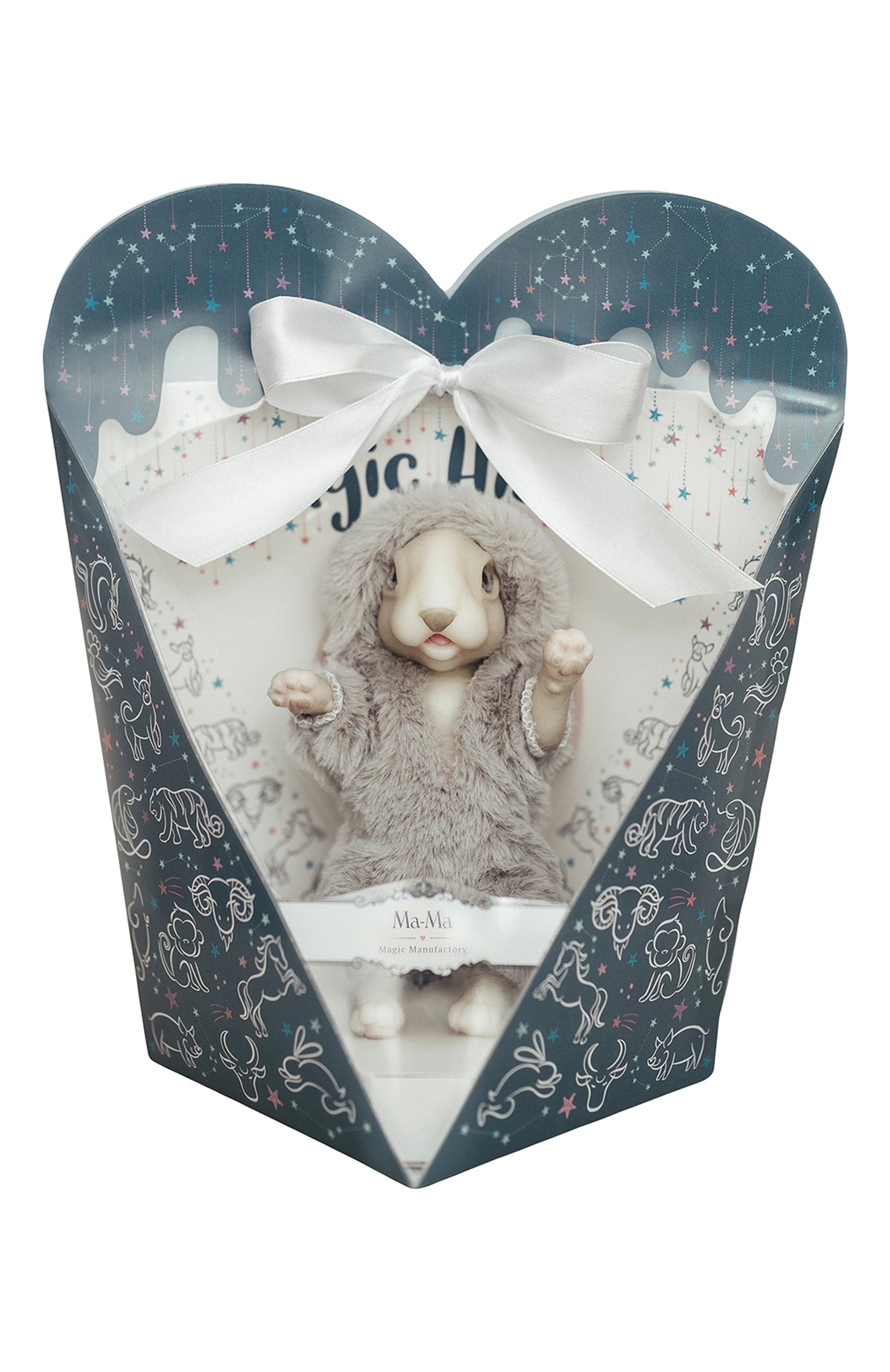 Игрушка зайчонок magic history MAGIC MANUFACTORY серого цвета по цене 9240 руб., арт. MHR-0005, фото 1 Игрушка зайчонок magic history MAGIC MANUFACTORY, арт. MHR-0005, фото 1