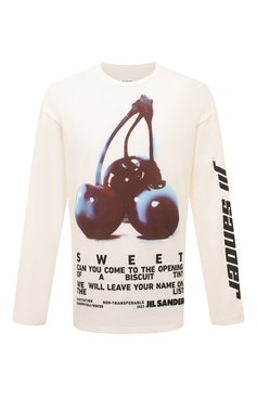 Мужская хлопковый лонгслив JIL SANDER кремвого ц�вета, арт. J21GC0135/J20117 | Фото 1 (Рукава: Длинные; Стили: Гранж; Принт: С принтом; Длина (для топов): Удлиненные; Материал сплава: Проставлено; Материал внешний: Хлопок; Драгоценные камни: Проставлено)