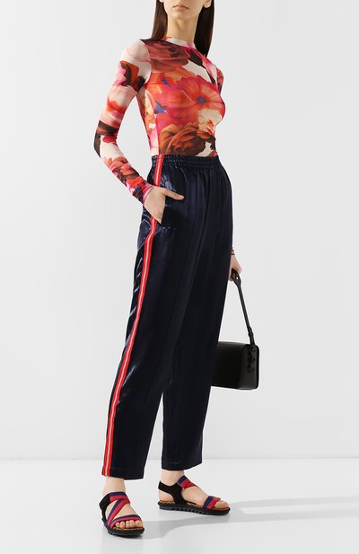 Атласные брюки RAG AND BONE темно-синего цвета по цене 31700 руб., арт. W292717NW, фото 2 Атласные брюки RAG AND BONE, арт. W292717NW, фото 2
