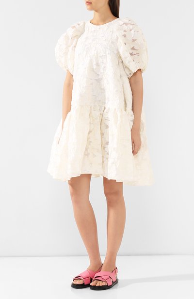 Платье CECILIE BAHNSEN белого цвета по цене 139000 руб., арт. AW19-0051, фото 3 Платье CECILIE BAHNSEN, арт. AW19-0051, фото 3