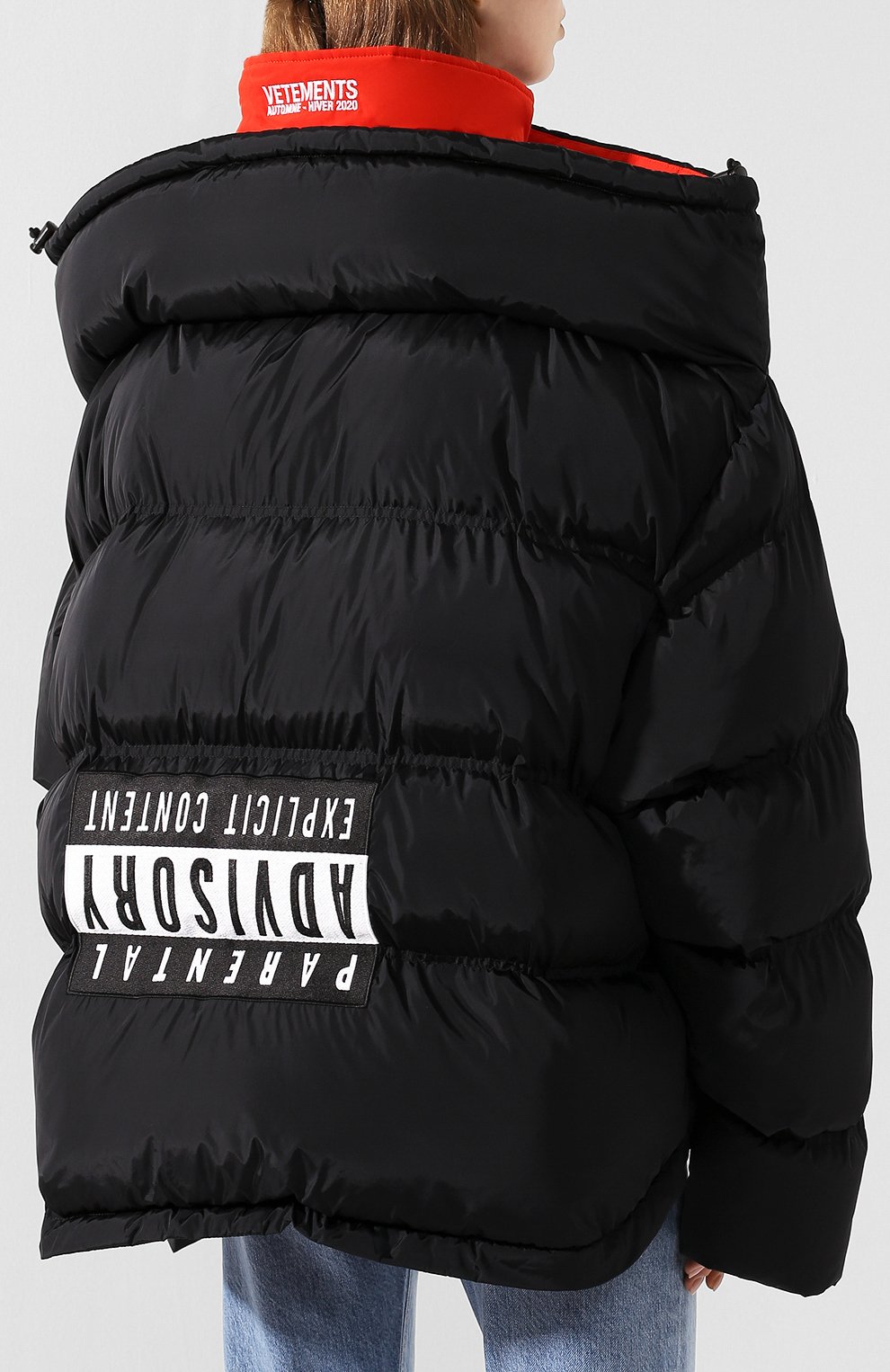 Пуховик VETEMENTS черного цвета по цене 208000 руб., арт. UAH20JA833/W, фото 4 Пуховик VETEMENTS, арт. UAH20JA833/W, фото 4