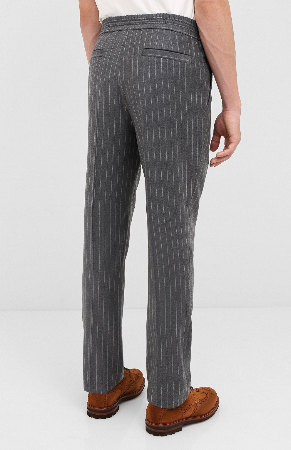 Шерстяные брюки BRUNELLO CUCINELLI серого цвета по цене 107500 руб., арт. ME243E1740, фото 4 Шерстяные брюки BRUNELLO CUCINELLI, арт. ME243E1740, фото 4