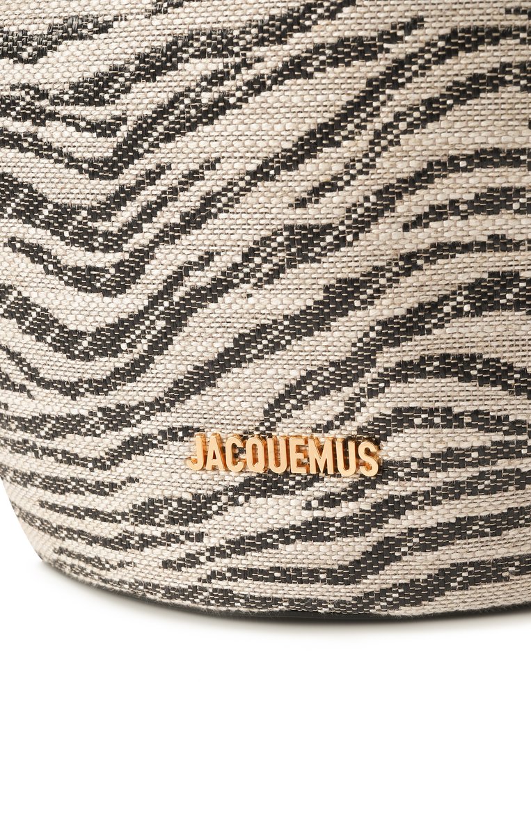 Женская сумка the bambola JACQUEMUS черно-белого цвета, арт. 24H243BA382/3217 | Фото 3 (Материал: Текстиль; Материал сплава: Проставлено; Драгоценные камни: Проставлено; Размер: large)