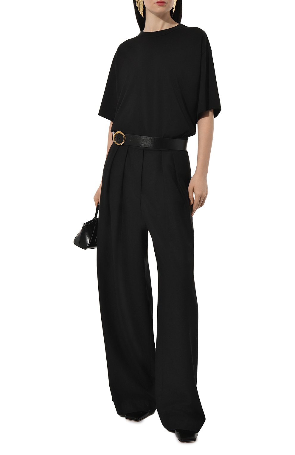 Хлопковая футболка DRIES VAN NOTEN черного цвета по цене 26350 руб., арт. 011102-8600, фото 2 Хлопковая футболка DRIES VAN NOTEN, арт. 011102-8600, фото 2