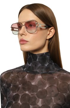 Женские солнцезащитные очки 9FIVE розового цвета, арт. R0YALS XL-PLATINUM / PINK BIC0L0R BLUE | Фото 2 (Нос: Не проставлено; Региональные ограничения белый список (Axapta Mercury): Не проставлено; Кросс-КТ: С/з-унисекс; Тип очков: С/з; Материал: Металл; Очки форма: Авиаторы; Оптика Гендер: оптика-унисекс)