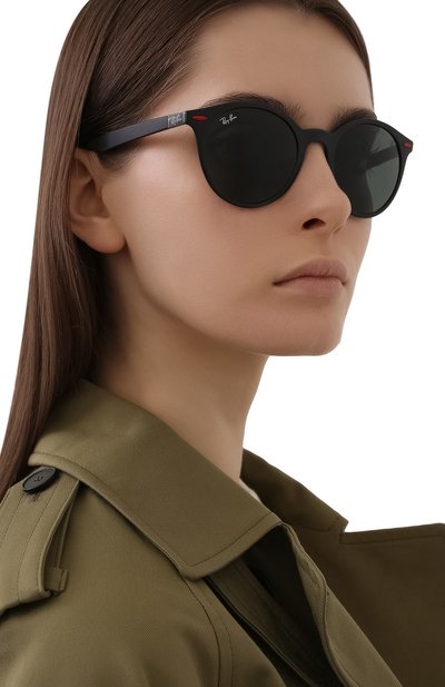 Солнцезащитные очки RAY-BAN черного цвета по цене 26100 руб., арт. 4296M-F60271, фото 2 Солнцезащитные очки RAY-BAN, арт. 4296M-F60271, фото 2