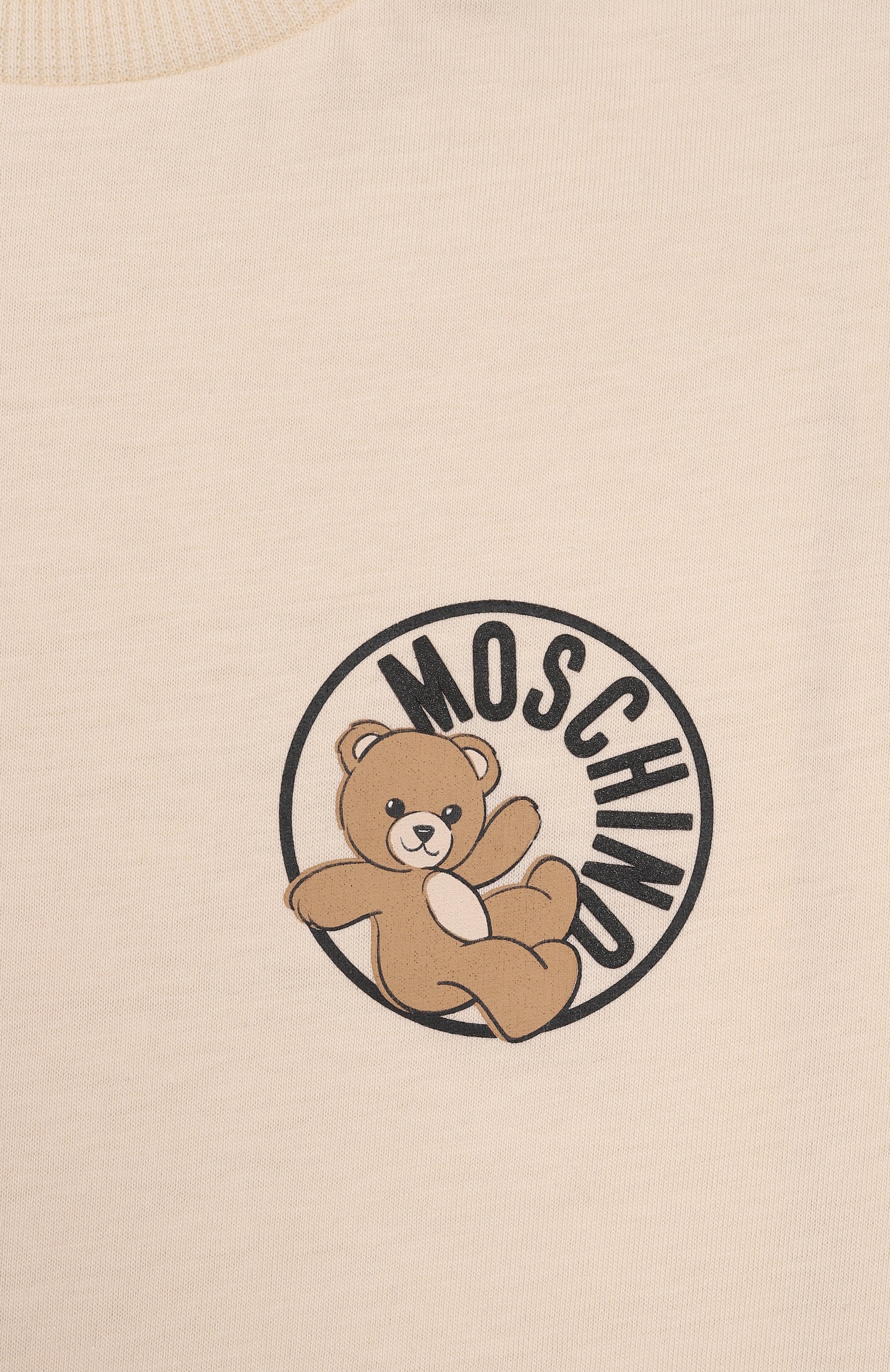 Хлопковая футболка MOSCHINO светло-бежевого цвета по цене 7580 руб., арт. MUM04S/LAA03, фото 3 Хлопковая футболка MOSCHINO, арт. MUM04S/LAA03, фото 3