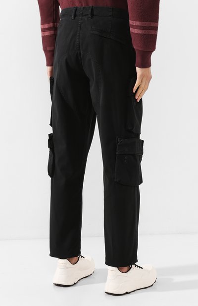 Хлопковые брюки-карго STONE ISLAND черного цвета по цене 45450 руб., арт. 711530702, фото 4 Хлопковые брюки-карго STONE ISLAND, арт. 711530702, фото 4