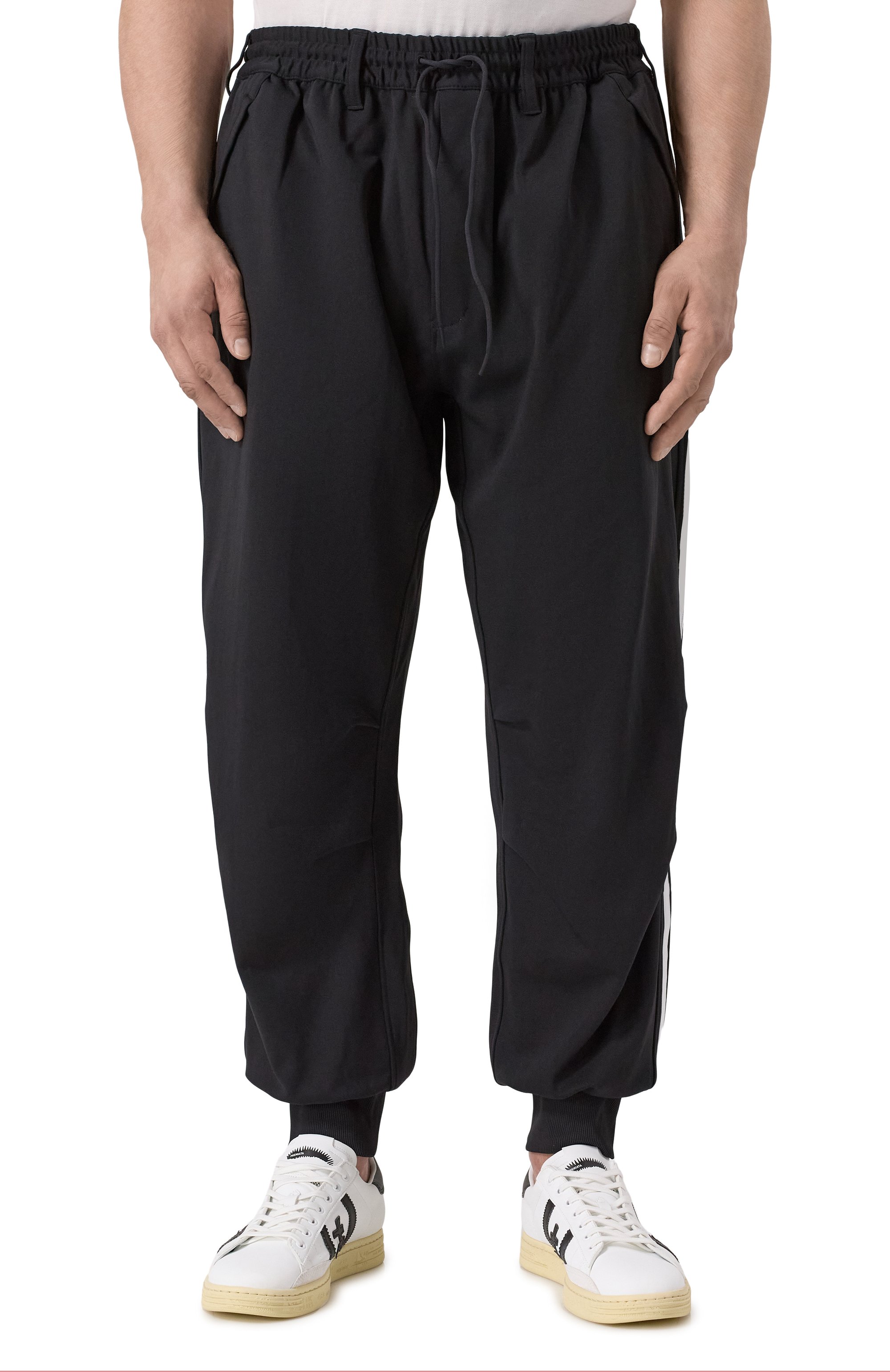 Джоггеры Y-3 черного цвета по цене 34950 руб., арт. JN7034, фото 3 Джоггеры Y-3, арт. JN7034, фото 3