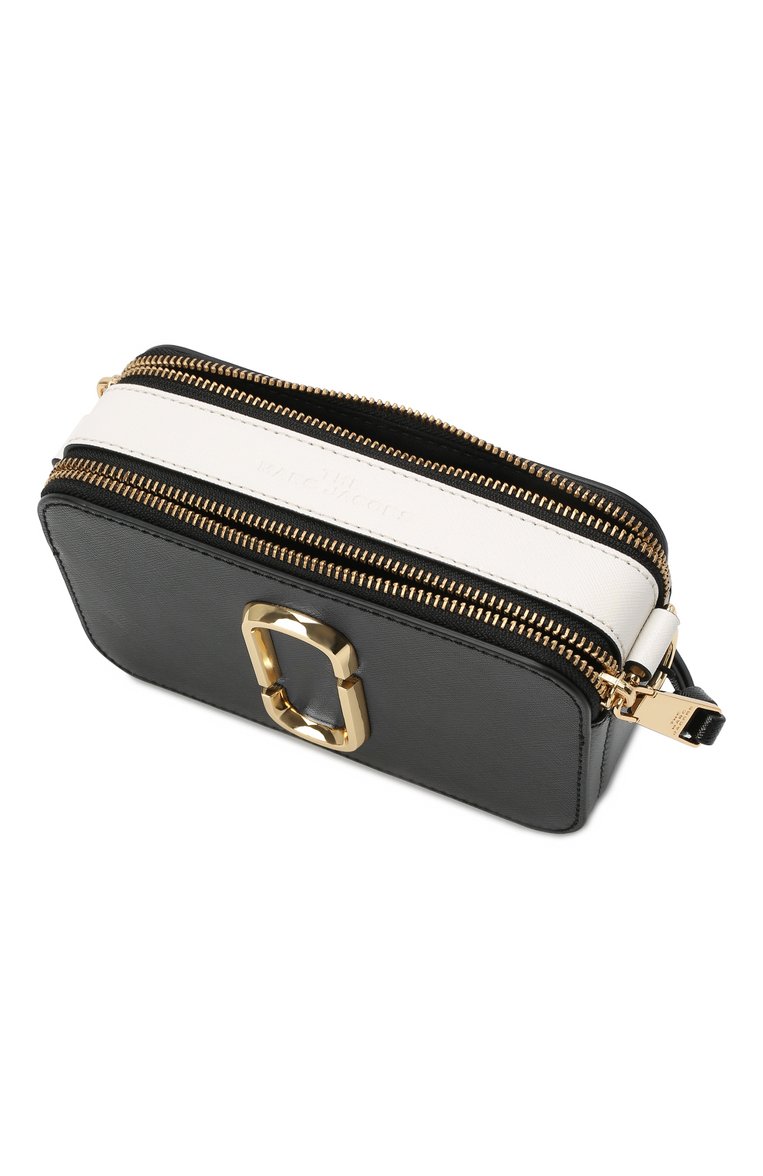 Женская сумка snapshot small MARC JACOBS (THE) черного цвета, арт. M0014146 | Фото 5 (Материал: Натуральная кожа; Ремень/цепочка: На ремешке; Сумки-технические: Сумки через плечо; Размер: small; Драгоценные камни: Проставлено; Материал сплава: Проставлено)