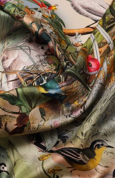 Женский шелковый платок green book RADICAL CHIC разноцветного цвета, арт. 660911.07.02 | Фото 4 (Принт: С принтом; Материал: Текстиль, Шелк)