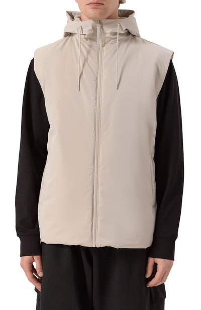 Утепленный жилет RAINS кремового цвета по цене 21950 руб., арт. RA15800, фото 3 Утепленный жилет RAINS, арт. RA15800, фото 3