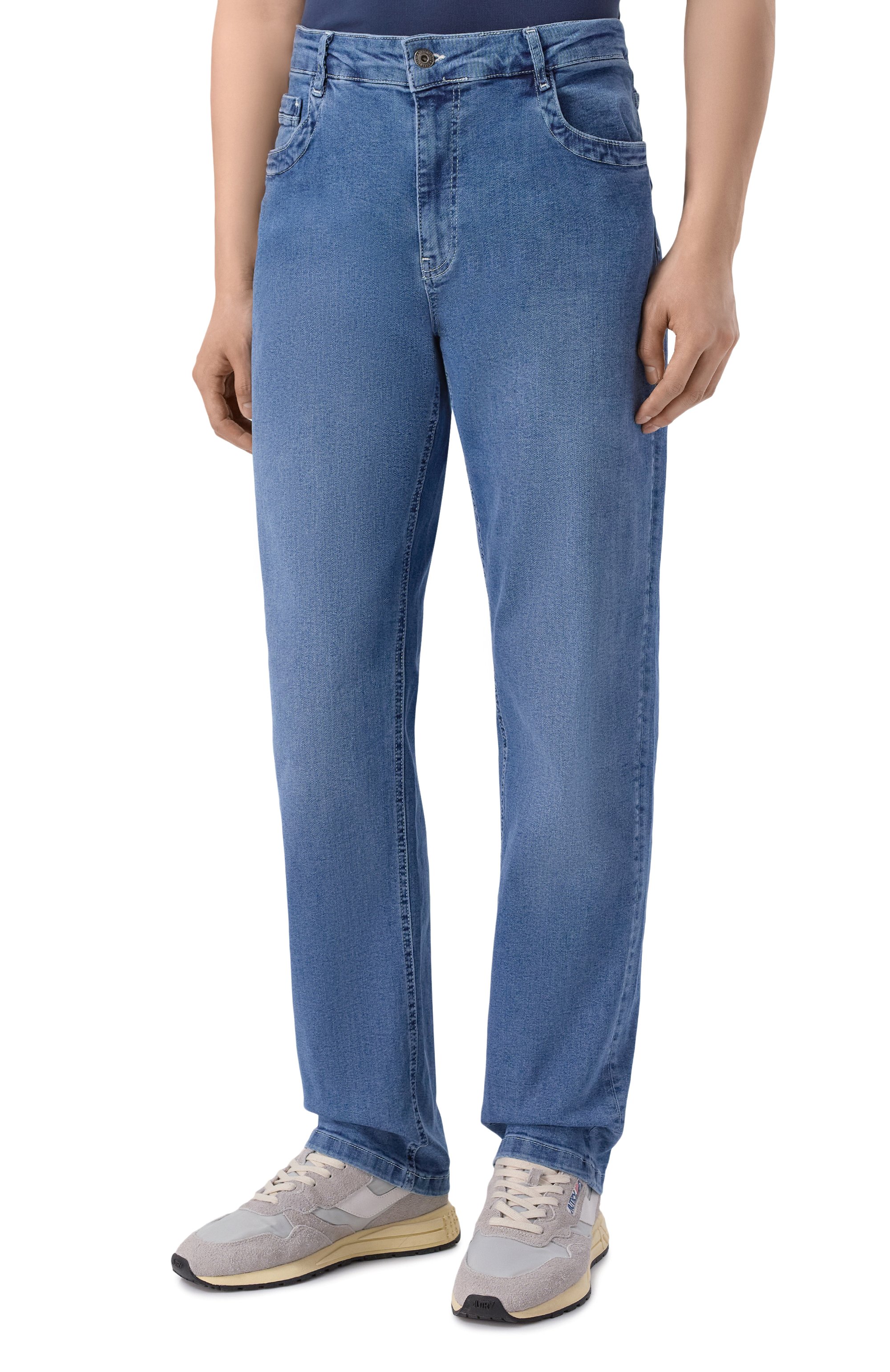 Джинсы DIRK BIKKEMBERGS синего цвета по цене 25050 руб., арт. BMD1649R, фото 3 Джинсы DIRK BIKKEMBERGS, арт. BMD1649R, фото 3