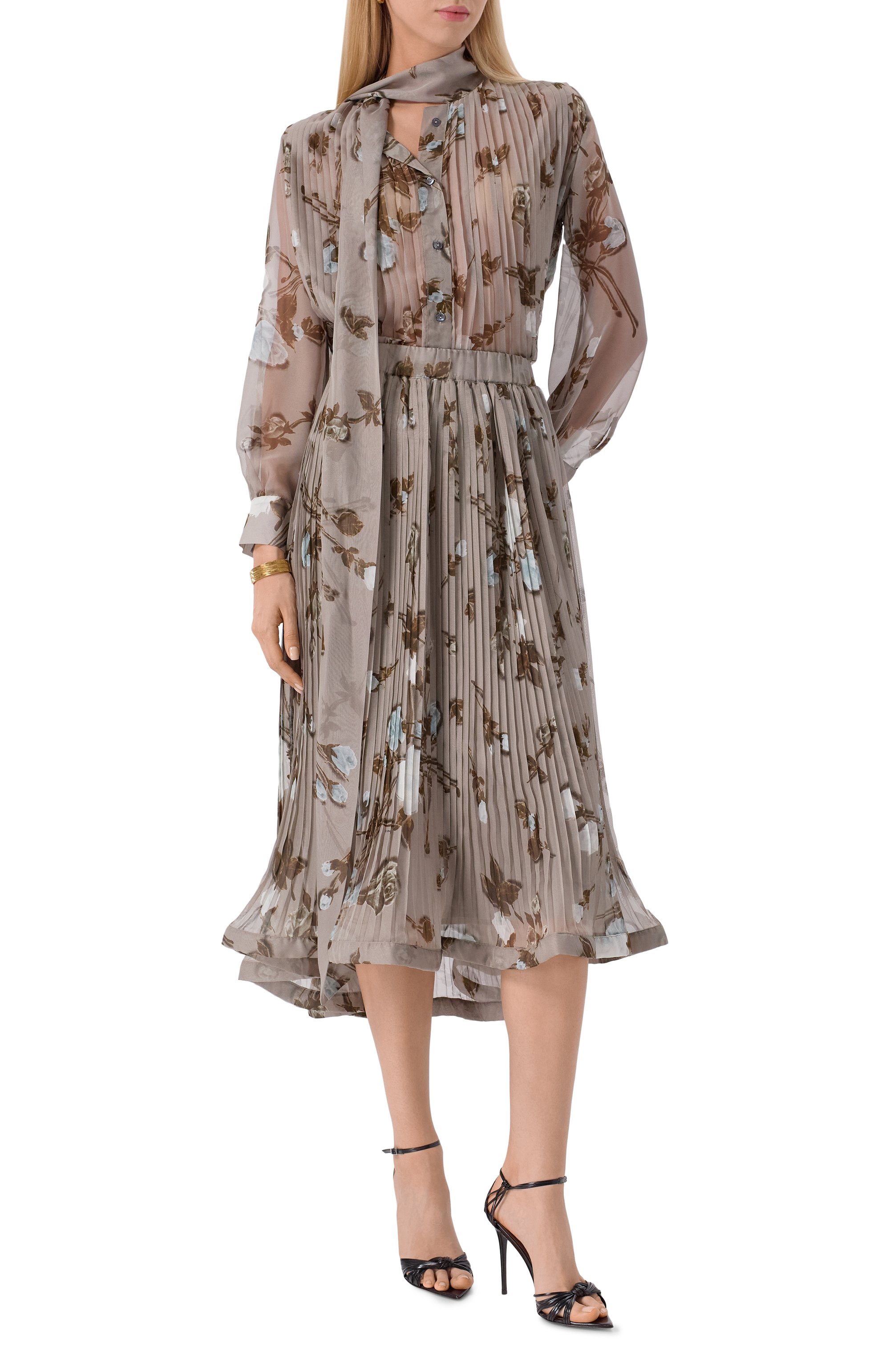 Плиссированная юбка P.A.R.O.S.H. бежевого цвета по цене 104500 руб., арт. P0F-D621156, фото 2 Плиссированная юбка P.A.R.O.S.H., арт. P0F-D621156, фото 2