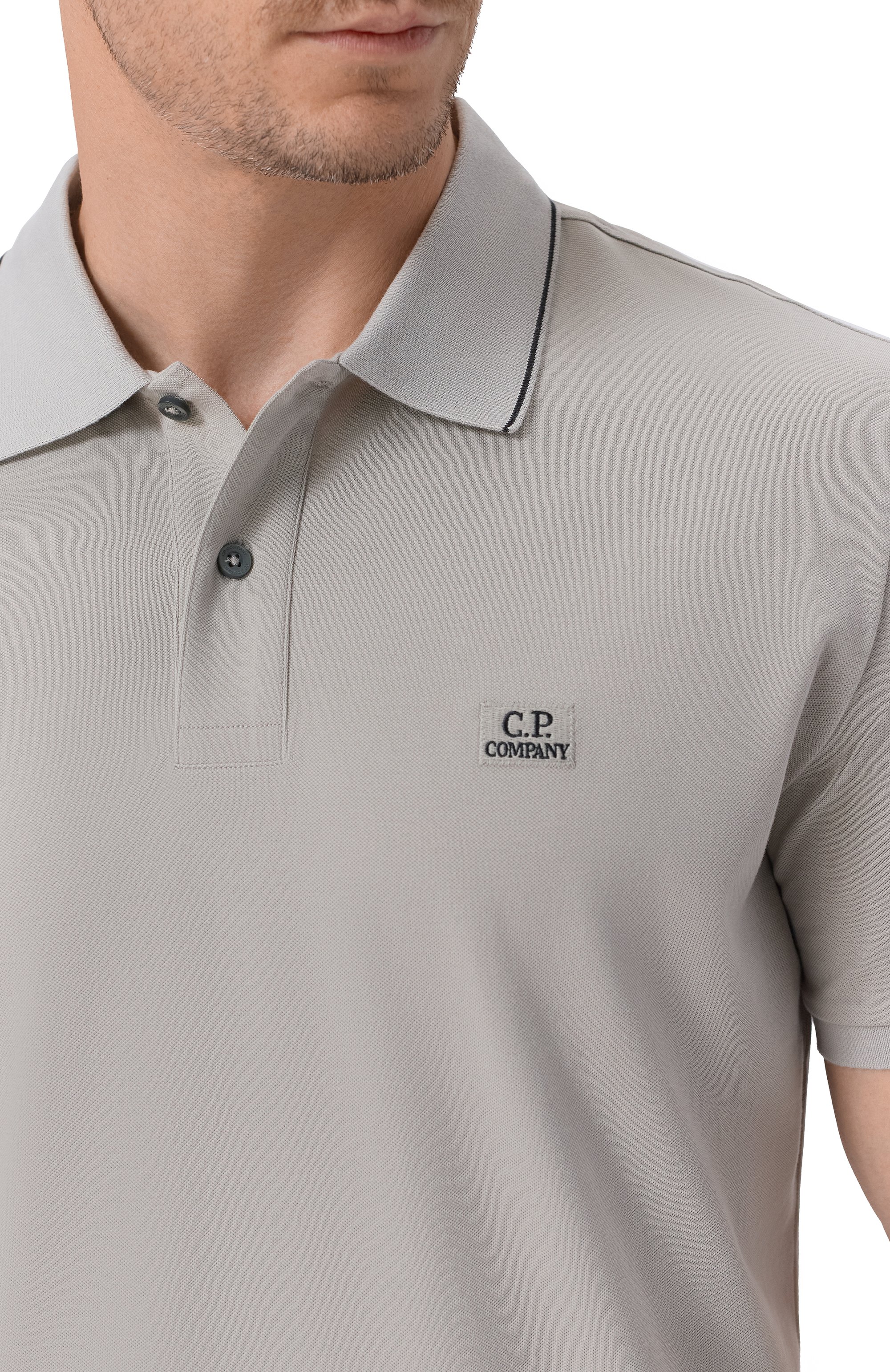 Хлопковое поло C.P. COMPANY серого цвета по цене 18550 руб., арт. 20CMPL722A/005263W, фото 5 Хлопковое поло C.P. COMPANY, арт. 20CMPL722A/005263W, фото 5