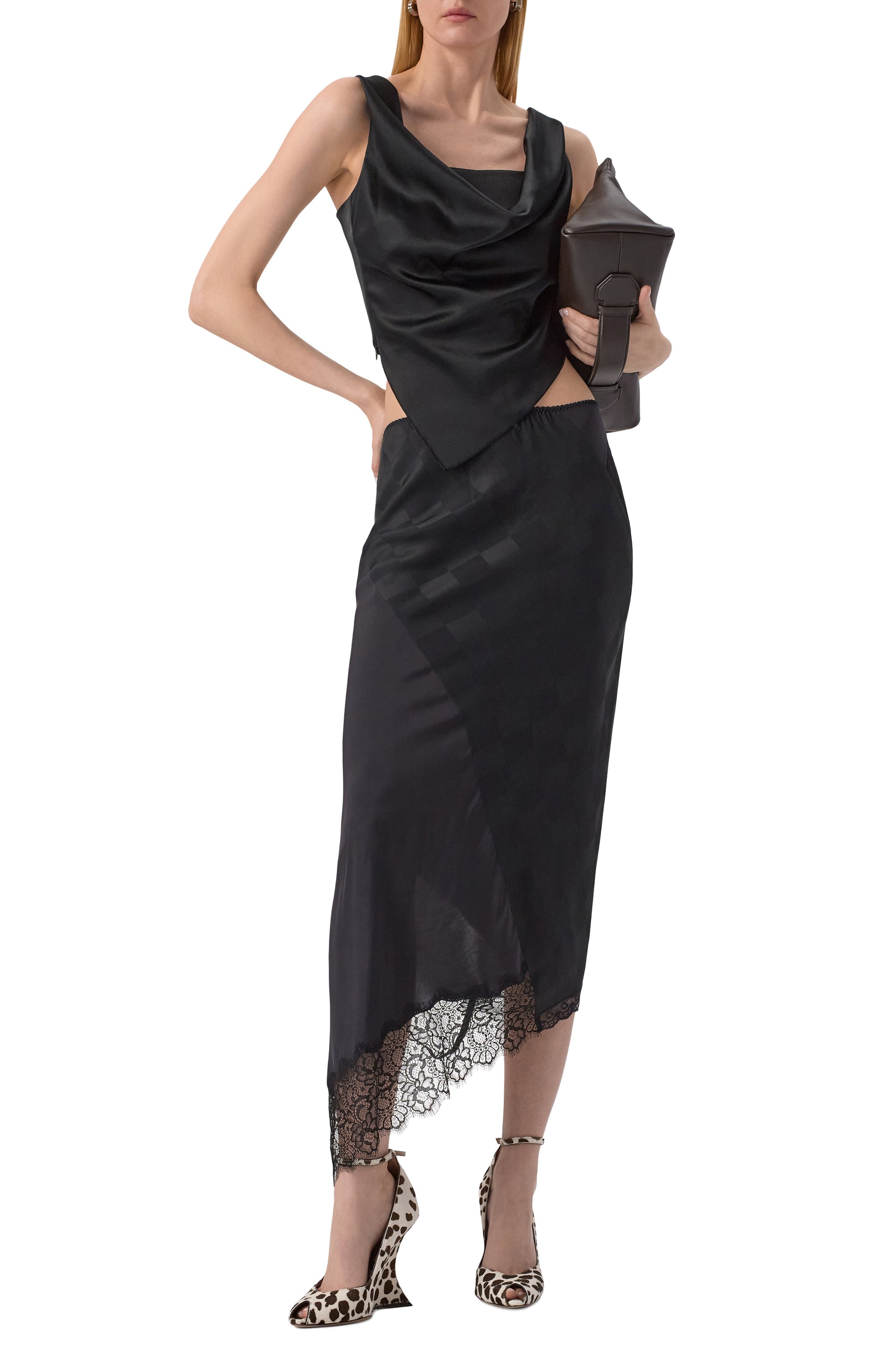 Юбка из вискозы и шелка MOSCHINO черного цвета по цене 81850 руб., арт. A0119/5535, фото 2 Юбка из вискозы и шелка MOSCHINO, арт. A0119/5535, фото 2