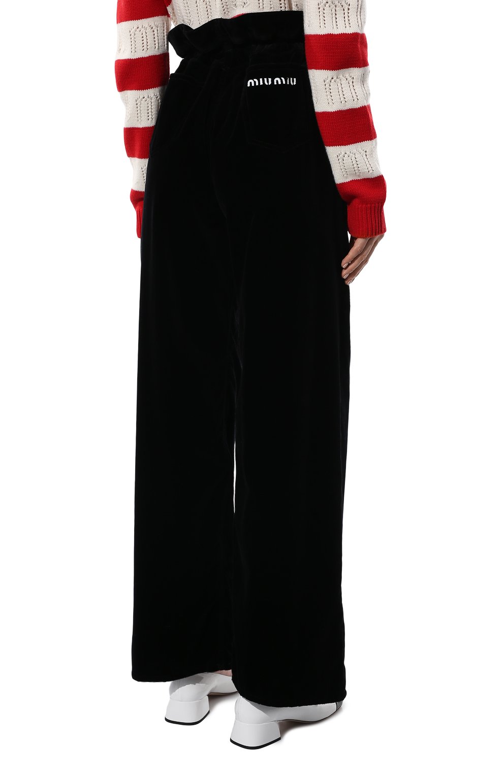 Хлопковые брюки MIU MIU черного цвета по цене 82000 руб., арт. MP1527-1Z36-F0002, фото 4 Хлопковые брюки MIU MIU, арт. MP1527-1Z36-F0002, фото 4