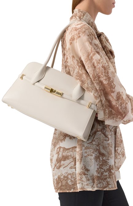 Женская сумка goccia FURLA кремвого цвета, арт. WB01505/BX3104 | Фото 2 (Драгоценные камни: Проставлено; Материал: Натуральная кожа; Размер: medium; Материал сплава: Проставлено)
