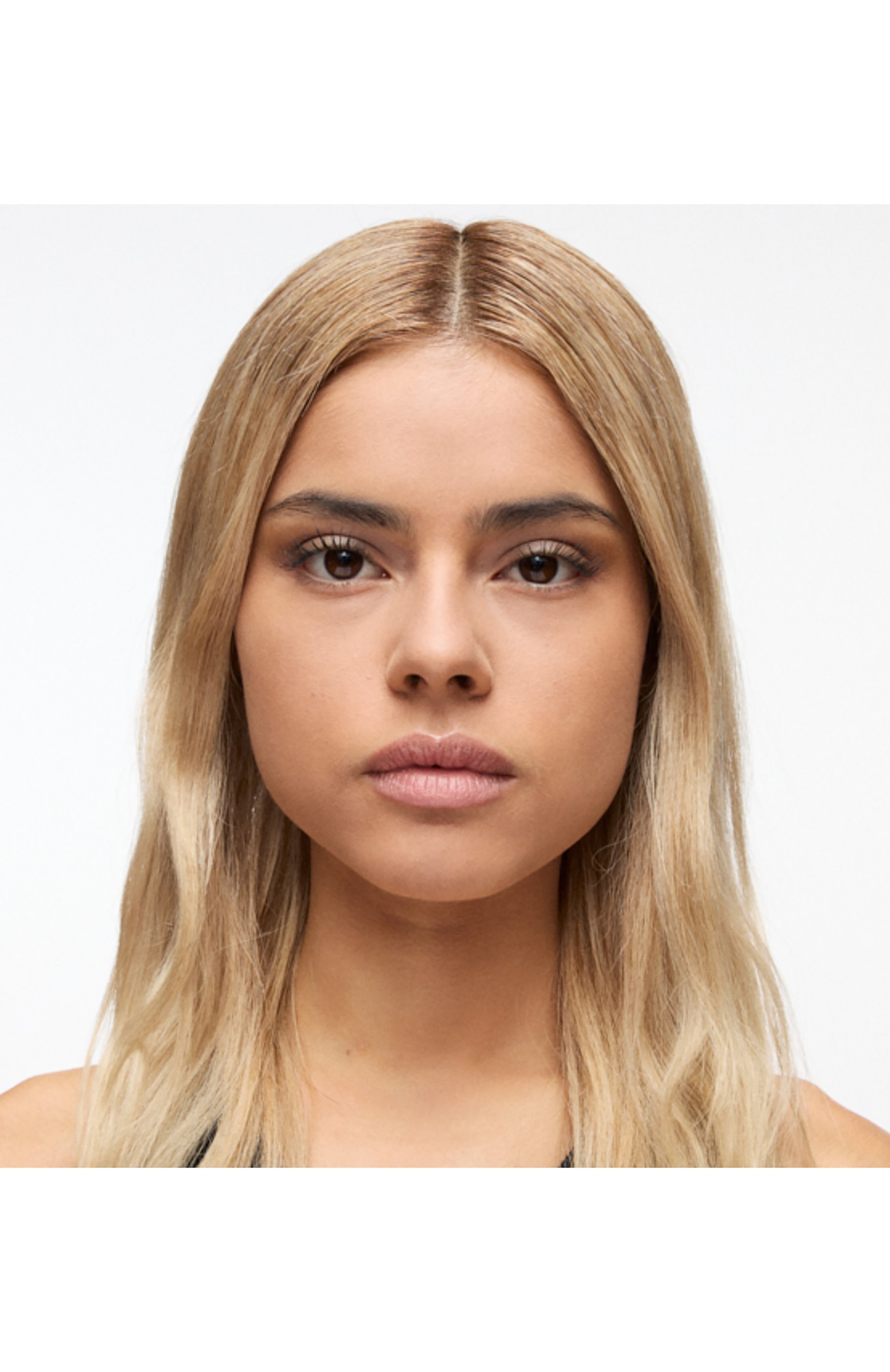 Пудра для лица studio fix powder plus foundation, оттенок nc27 (12g) MAC цвета по цене 4590 руб., арт. S3BJ-13, фото 3 Пудра для лица studio fix powder plus foundation, оттенок nc27 (12g) MAC, арт. S3BJ-13, фото 3