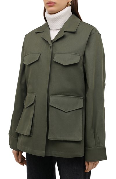 Хлопковая куртка TOTEME хаки цвета по цене 43850 руб., арт. AVIGN0N 203-103-721, фото 3 Хлопковая куртка TOTEME, арт. AVIGN0N 203-103-721, фото 3