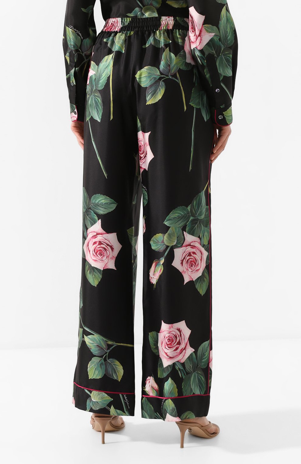 Шелковые брюки DOLCE & GABBANA черного цвета по цене 156500 руб., арт. FTAMPT/HS190, фото 4 Шелковые брюки DOLCE & GABBANA, арт. FTAMPT/HS190, фото 4
