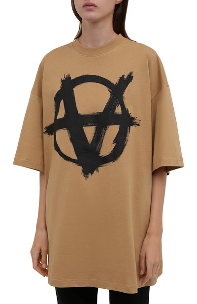 Хлопковая футболка VETEMENTS бежевого цвета по цене 58900 руб., арт. UE52TR290A 1602/W, фото 3 Хлопковая футболка VETEMENTS, арт. UE52TR290A 1602/W, фото 3