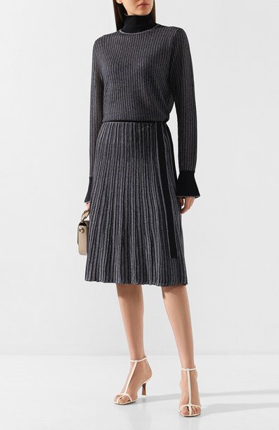 Водолазка VICTORIA, VICTORIA BECKHAM темно-синего цвета по цене 25250 руб., арт. KNTVV 153 PAW19 VISC0SE BLEND, фото 2 Водолазка VICTORIA, VICTORIA BECKHAM, арт. KNTVV 153 PAW19 VISC0SE BLEND, фото 2