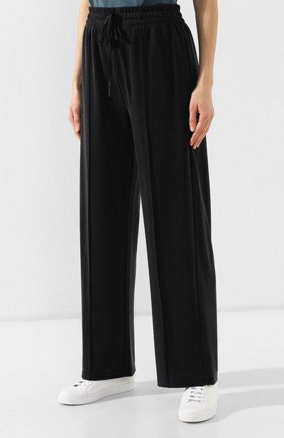 Брюки свободного кроя ALEXANDERWANG.T черного цвета по цене 26450 руб., арт. 4C194008, фото 3 Брюки свободного кроя ALEXANDERWANG.T, арт. 4C194008, фото 3