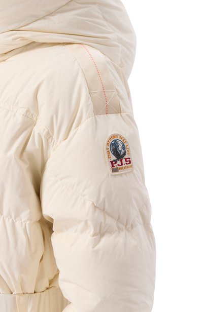 Пуховик PARAJUMPERS кремового цвета по цене 111000 руб., арт. 26WMPWPUHF32, фото 5 Пуховик PARAJUMPERS, арт. 26WMPWPUHF32, фото 5