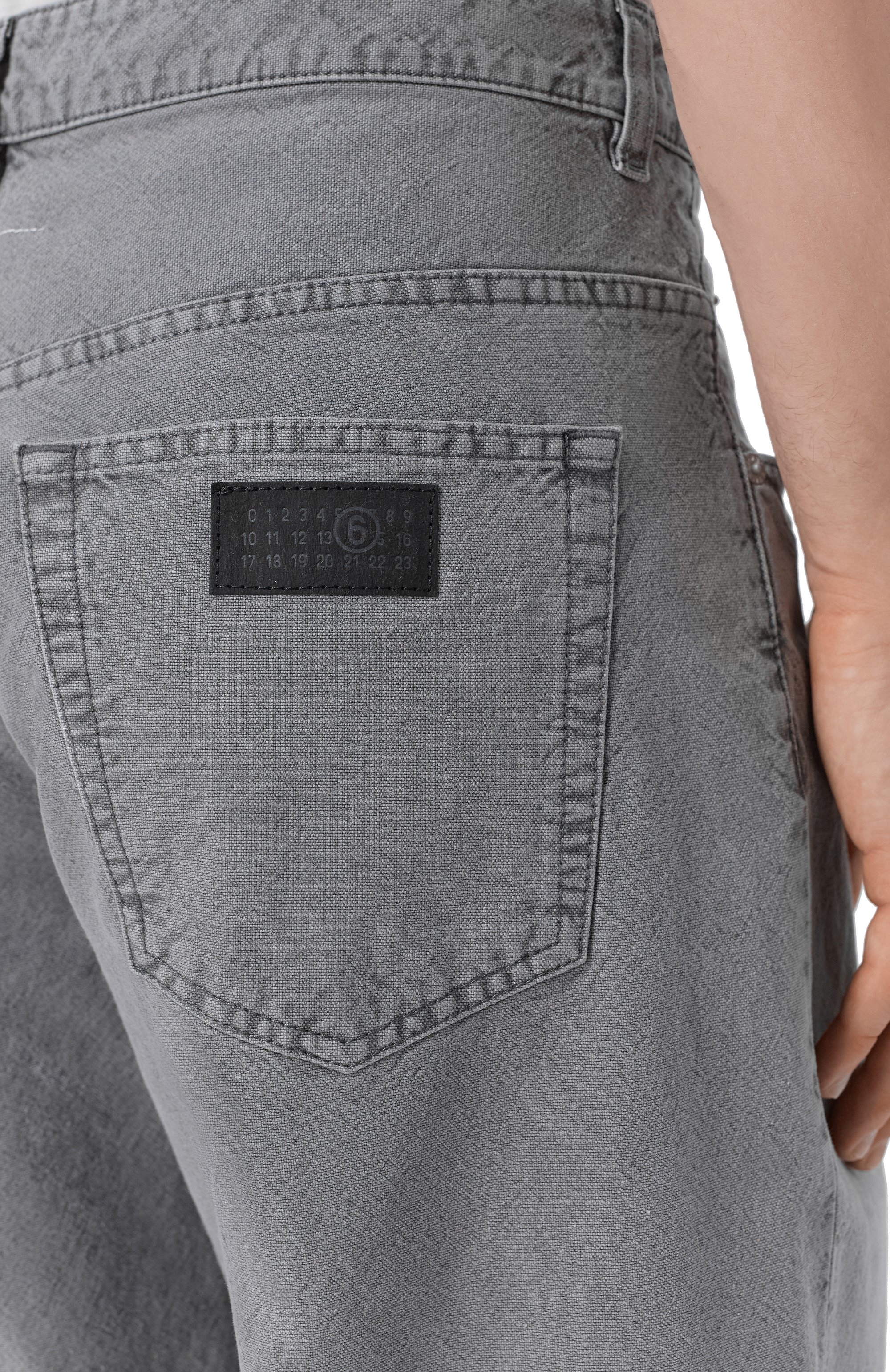 Джинсы MM6 серого цвета по цене 59950 руб., арт. SH0LA0036/M35736, фото 5 Джинсы MM6, арт. SH0LA0036/M35736, фото 5