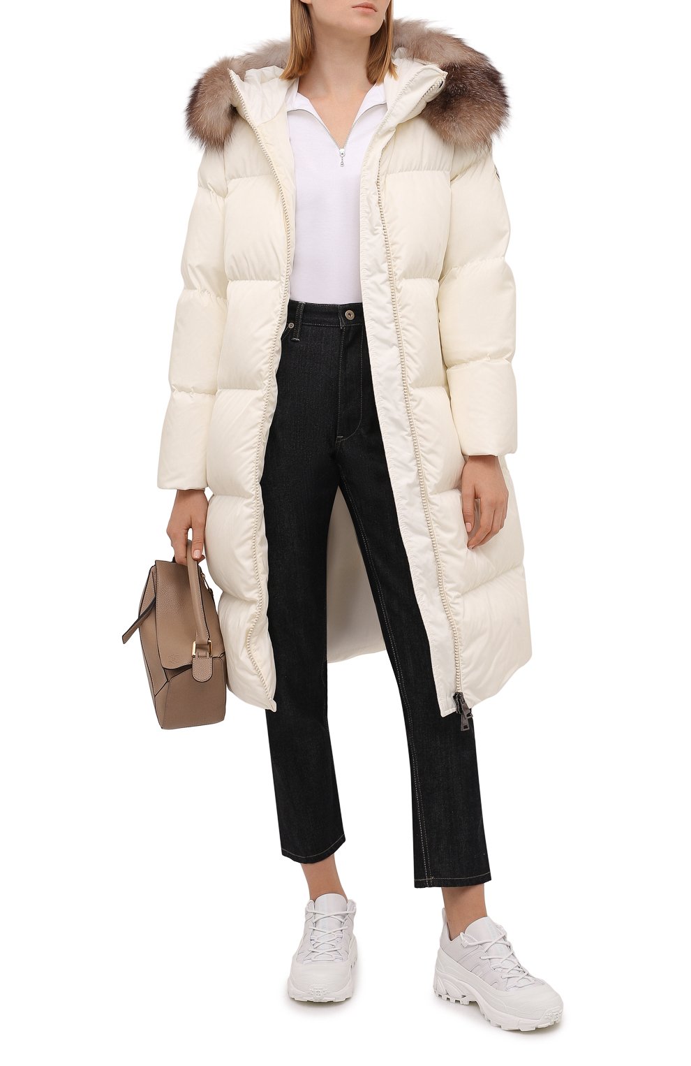 Пуховик cadinot MONCLER белого цвета по цене 221000 руб., арт. G2-093-1C000-36-54155, фото 2 Пуховик cadinot MONCLER, арт. G2-093-1C000-36-54155, фото 2