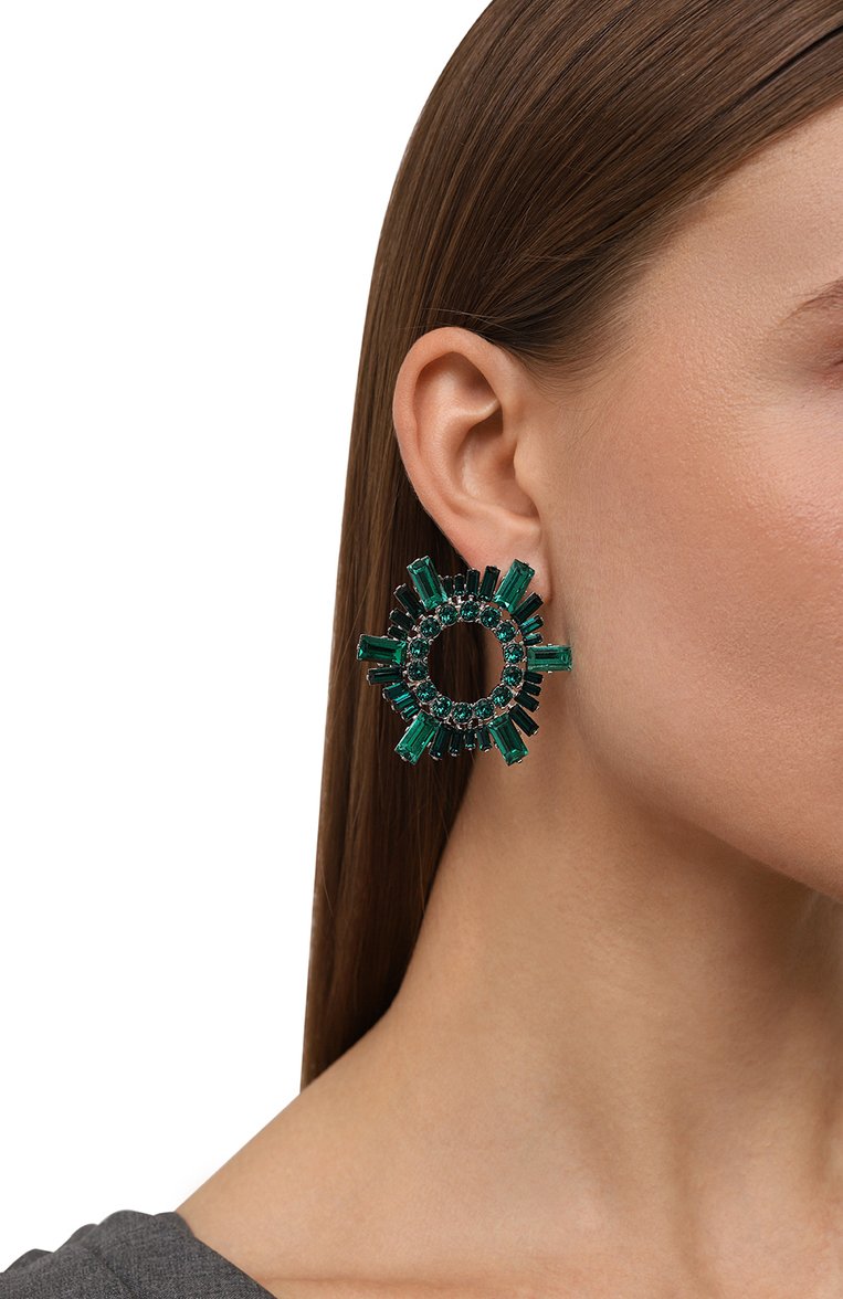 Женские серьги AMINA MUADDI зеленого цвета, арт. MINI BEGUM EARRINGS | Фото 2 (Нос: Не проставлено; Региональные ограничения белый список (Axapta Mercury): Не проставлено; Материал: Металл)